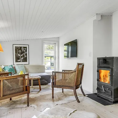 Дом отдыха In With Kitchen *